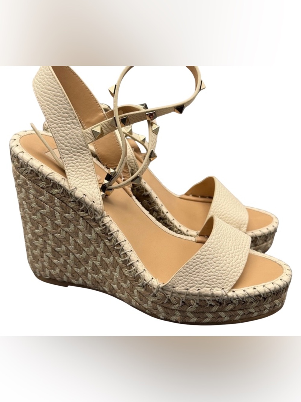 Valentino Garavani Ivory and Gold Studded Wedge Sandals - Picture 5 of 9